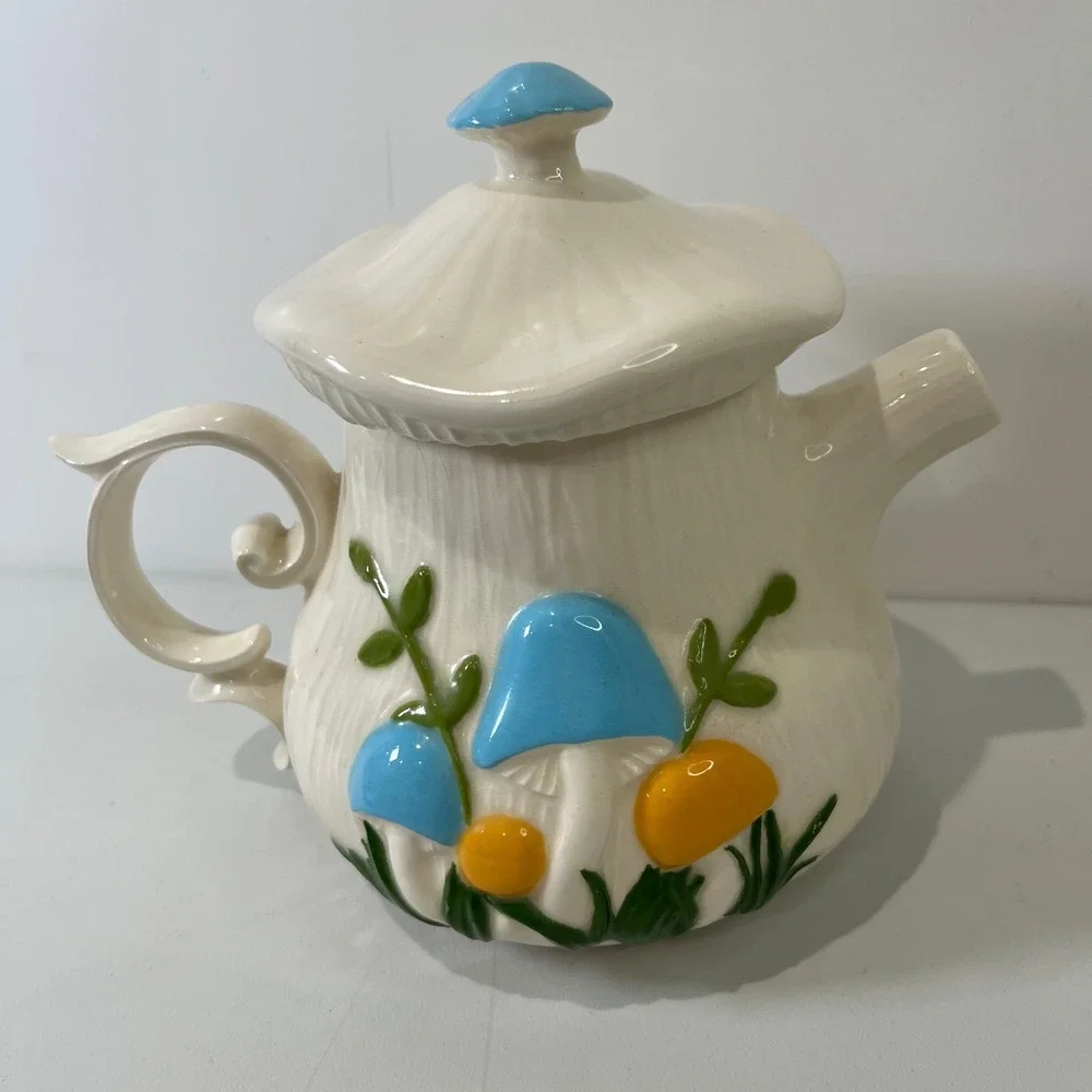 Vintage Arnels‎ Mushroom Teapot Ceramic Retro Hand Painted Cottagecore 1970s